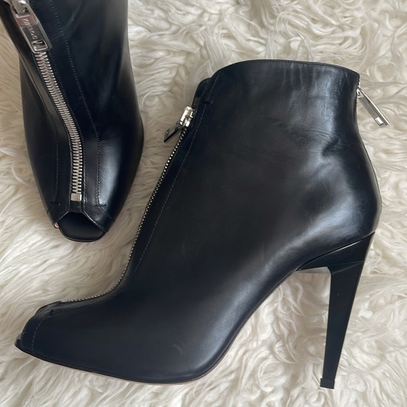 MAX MARA Sportmax Black Ankle Boots with Silver Zipper Booties Heels Pumps